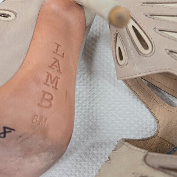 LAMB Gwen Stefani Stiletto Heels Cutouts Womens Size 8 Taupe Beige - Picture 11 of 12